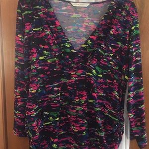 Multicolored (navy, green, magenta) vneck top